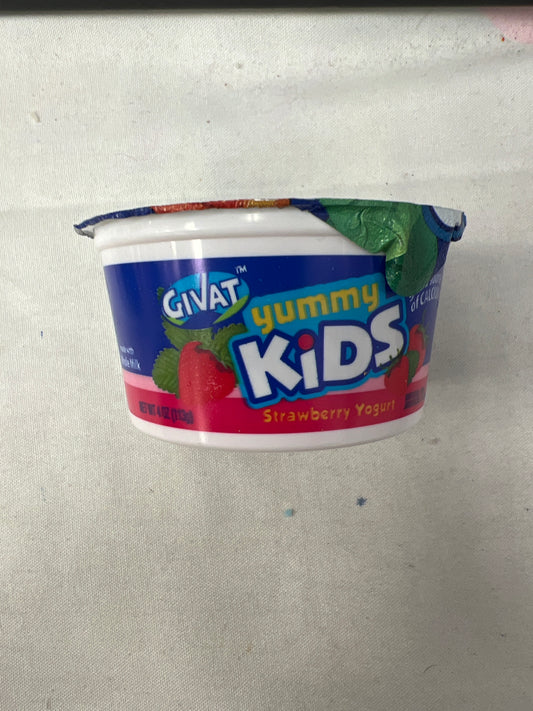 Givat yummy kids strawberry yogurt